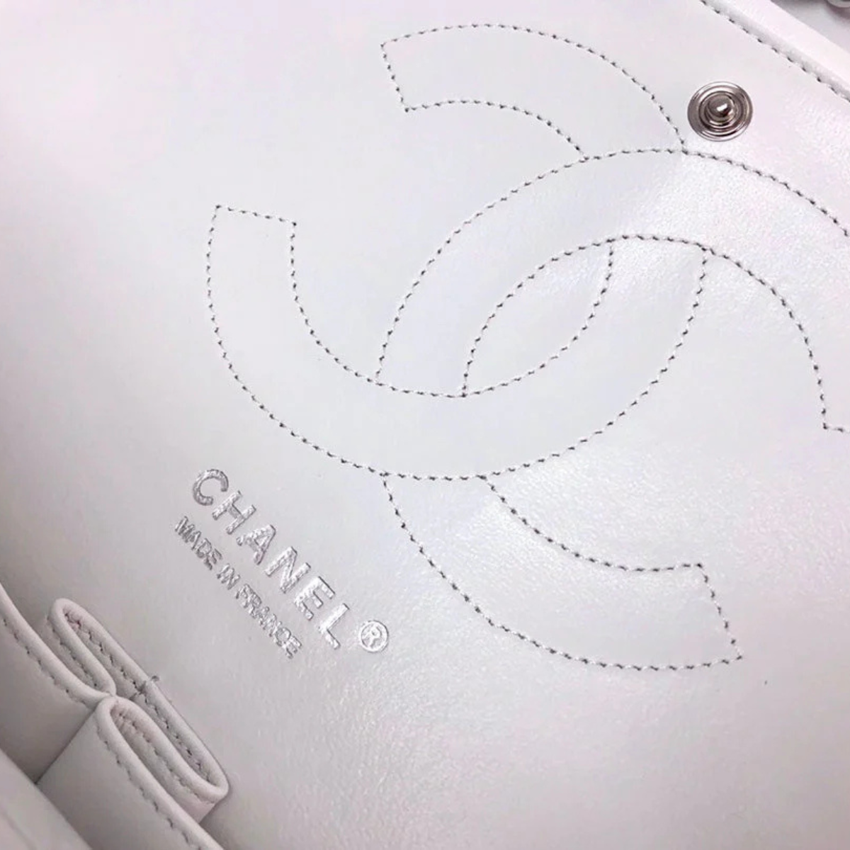 CHANEL CLASSIC SINGLE FLAP BAG OFF WHITE