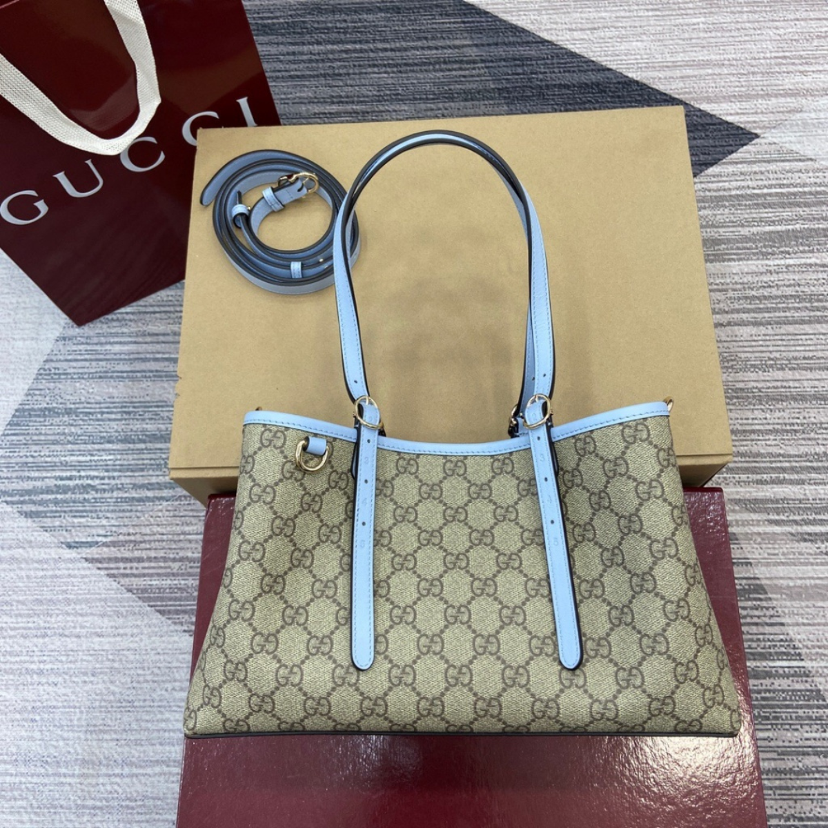 LARGE GG EMBLEM SHOPPER GUCCI