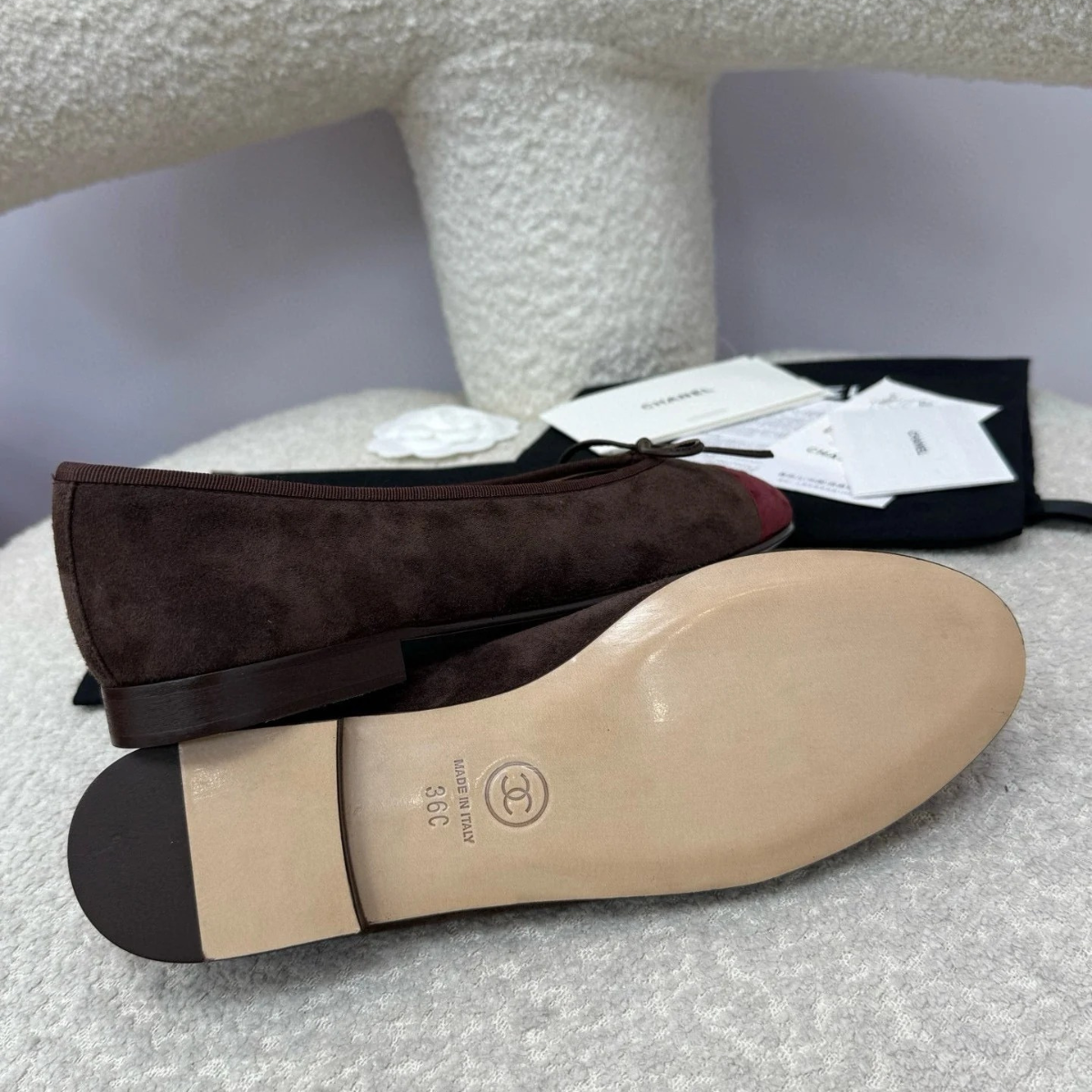 CHANEL 25A BALLET FLATS DARK RED CHOCOLATE SUEDE