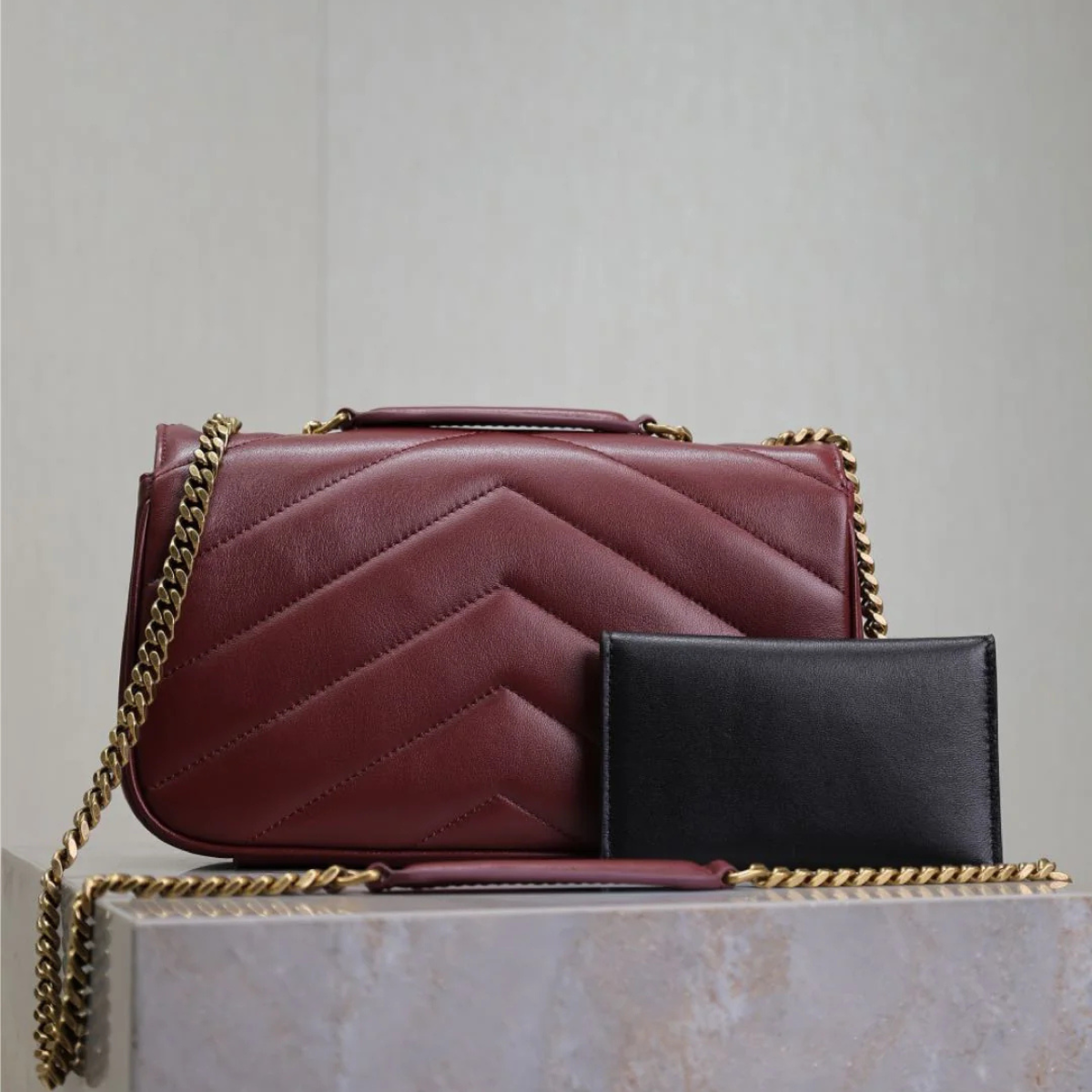 SAINT LAURENT LOULOU SMALL MATELASSÉ LAMBSKIN BAG IN BORDEAUX